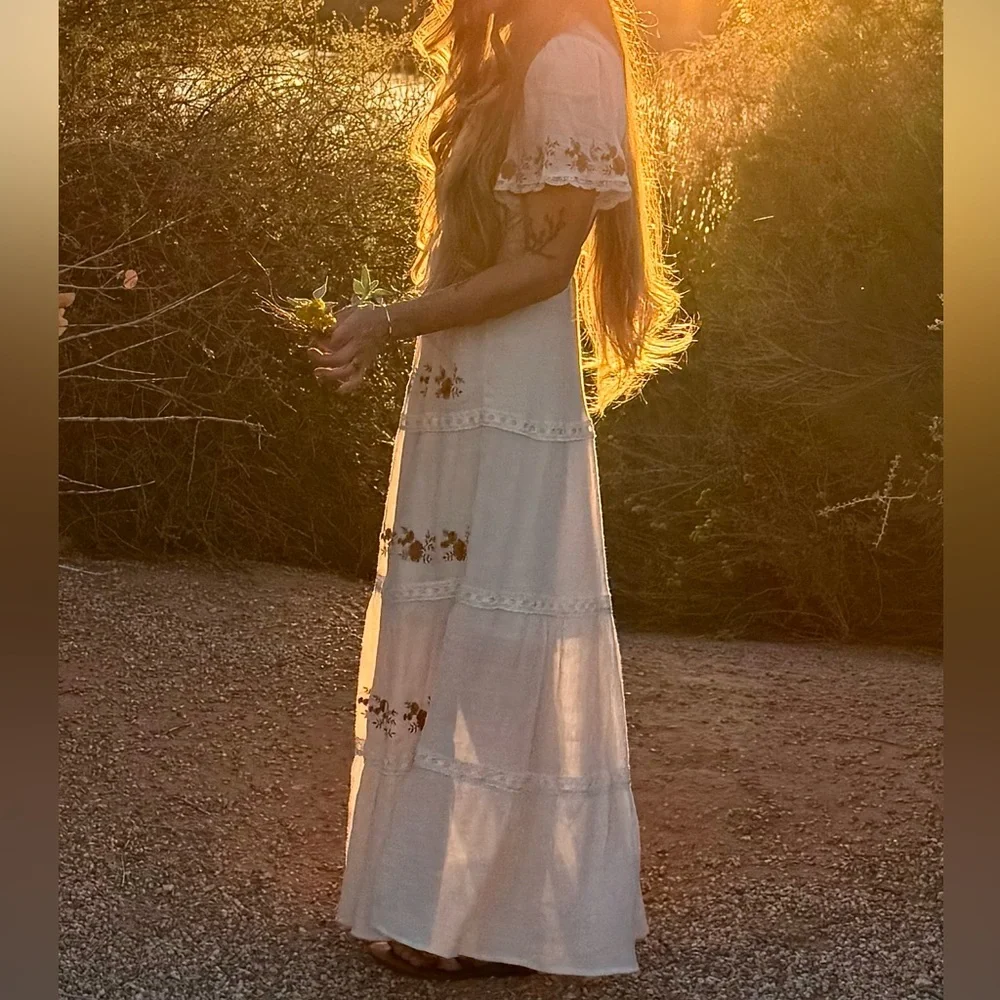 Baevely Bohemian Floral Neutral Tiered Maxi Dress - Picture 5 of 6